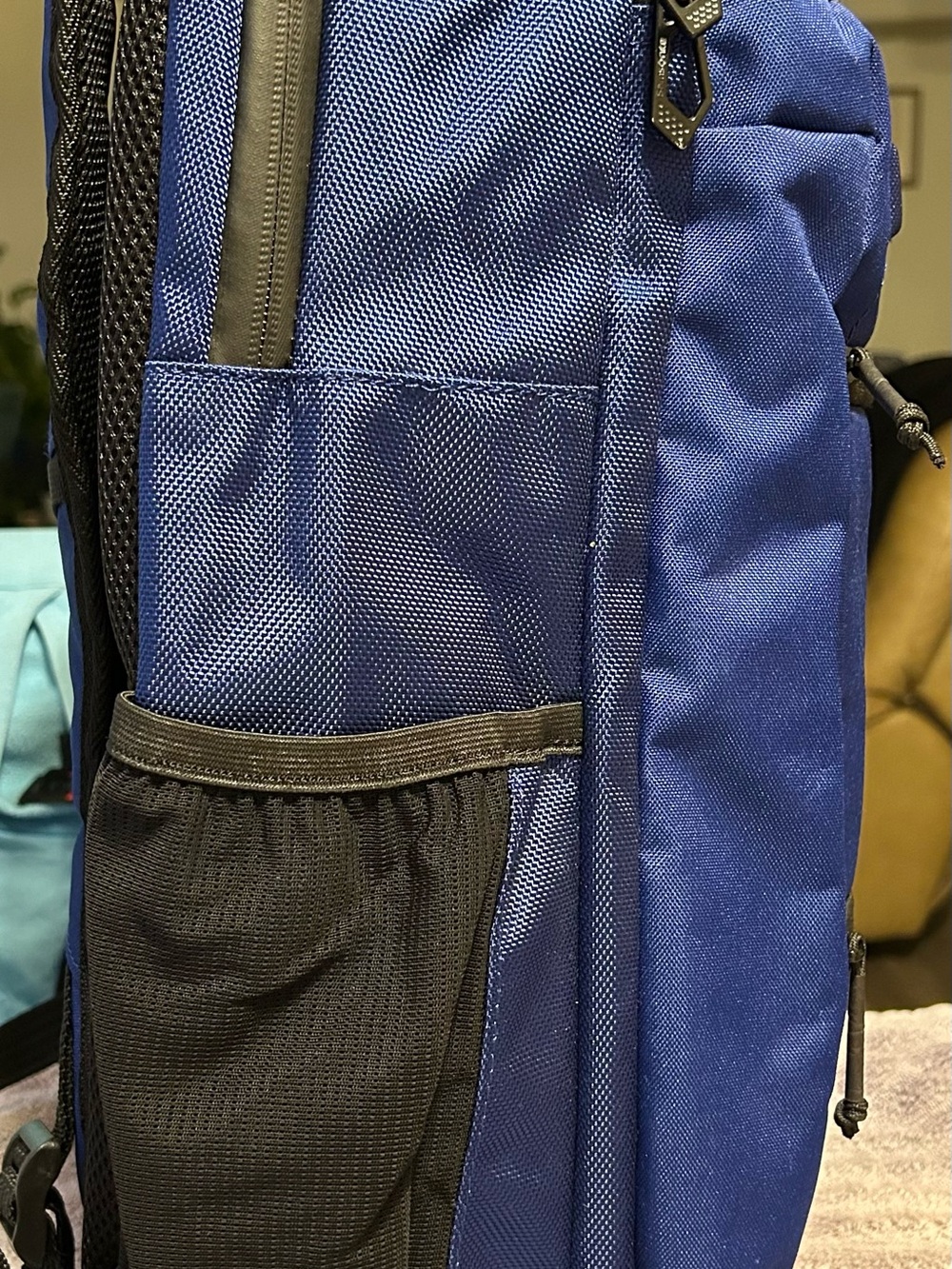 Samsonite Detour Men's Royal Blue Travel Backpack with Black Accents - Picture 5 of 10